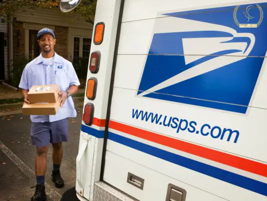 کارمند خدمات پستی در آمریکا